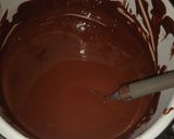 Foto del paso 2 de la receta: Bombones de chocolate con pasas