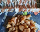Baconbe tekert besameles csirkekockák recept fázis 1 fotója