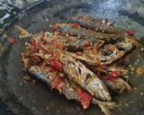 Foto langkah ke 4 dari resep Kembung Balado Kemangi.