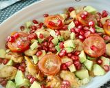 Foto del paso 7 de la receta: Cous cous de pollo marinado con aguacate y granada
