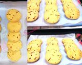 A picture of step 7 of Karachi Biscuits.