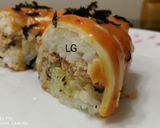 A picture of step 7 of Sushi Donut.