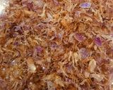 Foto langkah ke 4 dari resep Bawang goreng dengan tips.