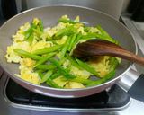 A picture of step 5 of Asparagus and Creamy Scrambled Eggs (Simple Recipe).