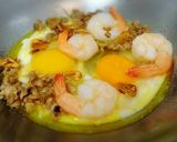 รูปขั้นตอนการทำที่ 3 ของ ไข่กะทะหมูสับกุ้งสด
