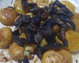 Foto del paso 5 de la receta: Papines y hongos de pino - pocos ingredientes, mucho sabor