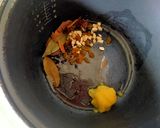 A picture of step 2 of Vegetable Navratna Pulao.