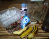 Foto langkah ke 1 dari resep Easy smoothies with yogurt.