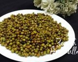 A picture of step 6 of Oven Roasted Salted Green Peas.