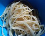 Foto langkah ke 1 dari resep Fettuccine Goreng Jawa.