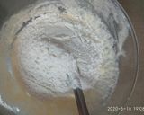 A picture of step 5 of Rosmary cake.