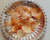 रताळ्याचे चिप्स (Ratalyache Chips Recipe In Marathi) रेसिपी स्टेप 2 फोटो 
