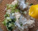 Foto langkah ke 2 dari resep Siomay Ayam Jamur.