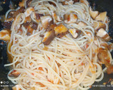 Foto del paso 2 de la receta: Spaghetti con shiitake y Cava