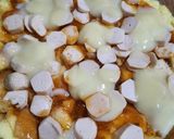 Foto langkah ke 5 dari resep Pizza Roti Tawar Teflon.