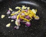 Foto langkah ke 2 dari resep Senangin masak Jahe.