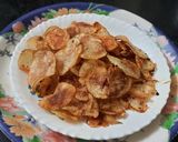 A picture of step 5 of Crispy batata chips for fasting (upvasache crispy batata chips).