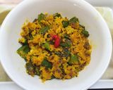 A picture of step 3 of Sesame Coconut Okra Fry or Til Narkol Bhindi.