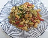 Foto del paso 1 de la receta Wok especiado con langostinos y sésamo tostado