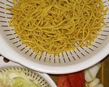 Foto langkah ke 1 dari resep Mie Goreng Aceh.