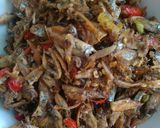 Foto langkah ke 4 dari resep Ikan asin cabe garam.