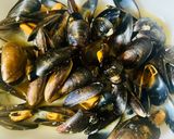 A picture of step 3 of Stingray wings with mussel sauce.