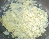 Foto del paso 3 de la receta: Arroz con Butifarra, Rovellons, Trompetas de la Muerte y Champiñones Portobello