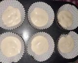 A picture of step 6 of Leopard Shiffon Cupcakes.