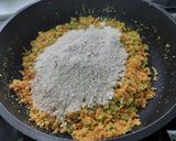 A picture of step 7 of Oats Semolina Idli.