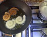A picture of step 6 of Mshabek / Zulabiya (Jalebi).