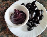 A picture of step 2 of Healthy jamun jam.