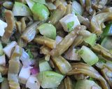 Foto del paso 3 de la receta: Ensalada de nopales con tomate verde