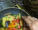 সজনে ডাঁটার ঝালের ঝোল(Sajne datar jhaler jhol recipe in Bengali) রেসিপির ধাপ 3 ছবি