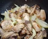 Foto langkah ke 3 dari resep Ayam Goreng Mentega.