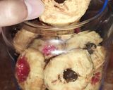 Foto langkah ke 5 dari resep Thumbprint cookies yang simple dg bahan yang mudah.