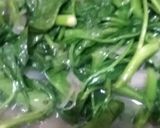 Foto langkah ke 4 dari resep Tumis Kangkung Simpel.