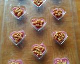 Foto langkah ke 6 dari resep Chocolate Praline Heart.