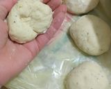 Foto del paso 3 de la receta: Pancitos rellenos de jamón y queso SIN HORNO