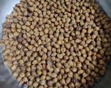 A picture of step 1 of Chana masala.