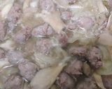 Foto del paso 6 de la receta: Butifarra "esparracada" encebollada con gírgolas a la sidra