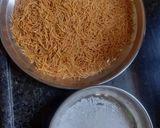 A picture of step 1 of Semiya Payasam.