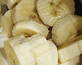 Foto del paso 1 de la receta: 🥞 Pancakes esponjosos de banana🍌granizada🍫 con salsa de dulce de leche🥞