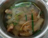 รูปขั้นตอนการทำที่ 1 ของ เอ็นหมูผัดกุ้ง