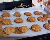 Foto del paso 2 de la receta: Galletitas de avena, harina integral y manzana 🍎