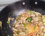 Foto langkah ke 6 dari resep Tumis kembal pisang, daun melinjo,cabe hijau.