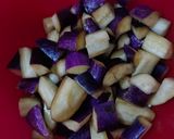 Foto langkah ke 1 dari resep Tumis Terong Cabe Tomat.