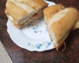 Foto del paso 2 de la receta: Bocadillo de soldadito de merluza, ensalada mixta y mayonesa