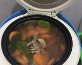 Foto langkah ke 2 dari resep Sop ayam magic com anak kost 😉.