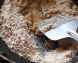 A picture of step 2 of Gud (jaggery) wheat flour halwa.