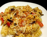 Foto del paso 4 de la receta: Ensalada de pasta con berenjena